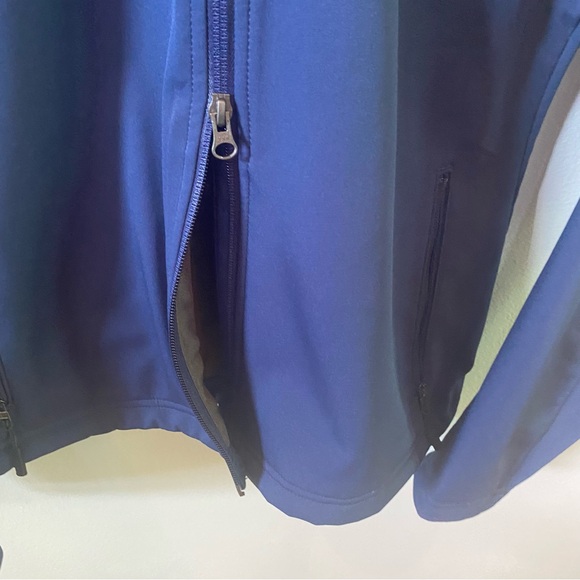 Women’s Nike Navy Jacket size Medium - Picture 4 of 12